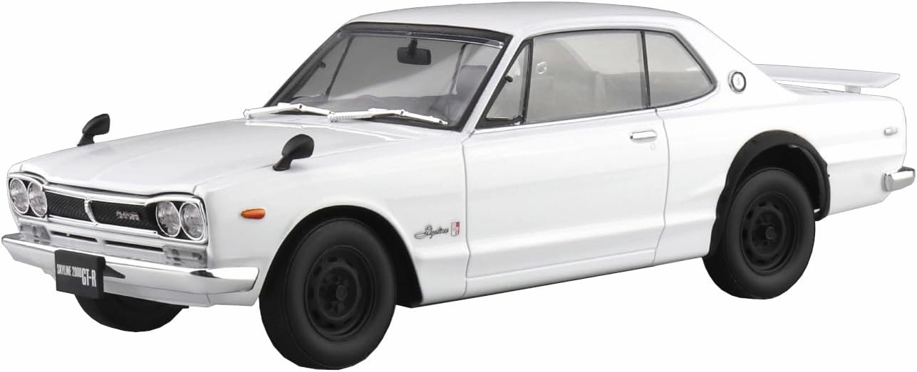 Aoshima KPGC10 Skyline HT 2000GT-2 1971 (White) 1:24 Scale Model Kit