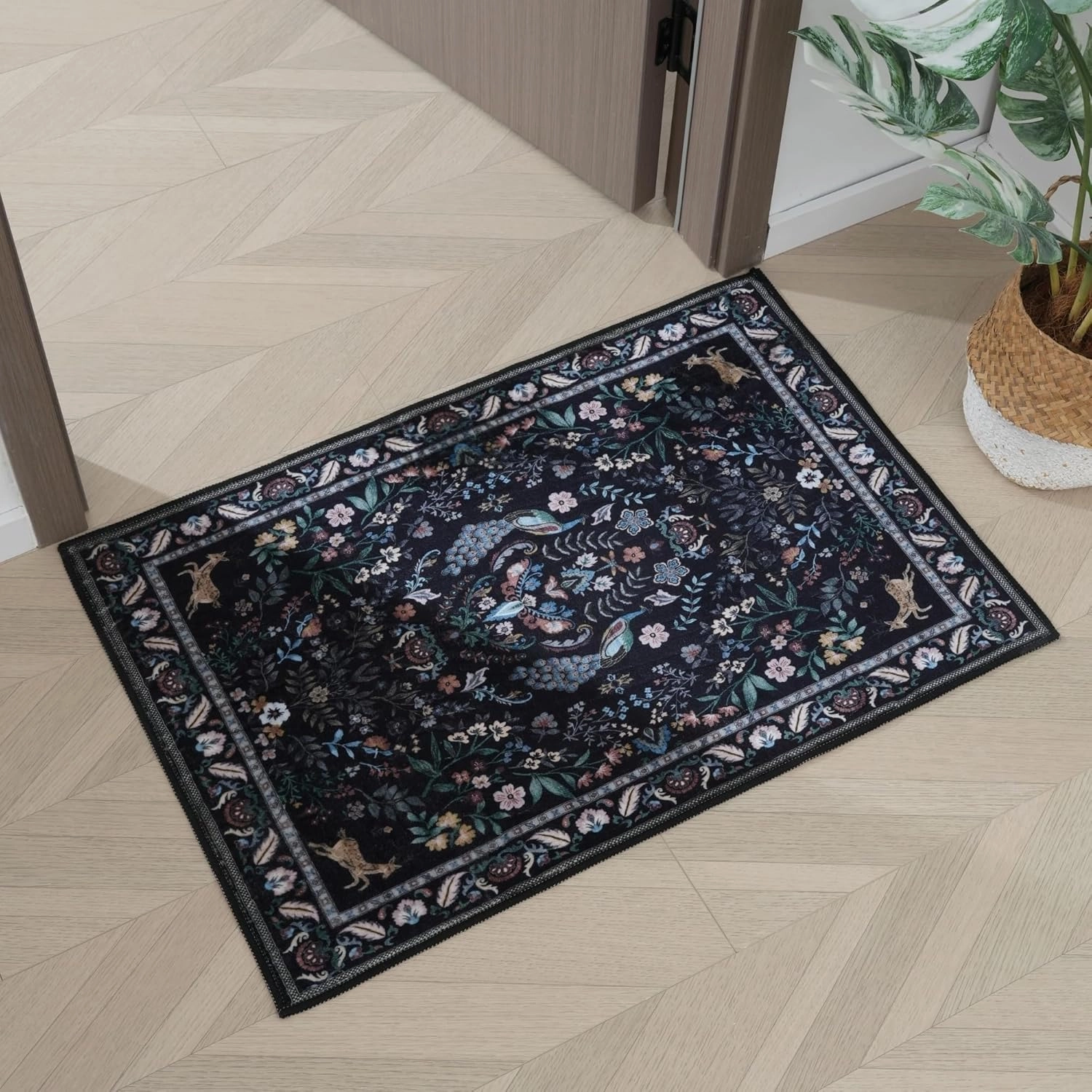 Entryway Rug 2x3 Rug Door Mat Indoor Entrance Floral Washable Rug Small Non-Slip Low Pile Throw Rugs for Entryway, Kitchen, Front Door Indoor Entrance, Entry(Black)
