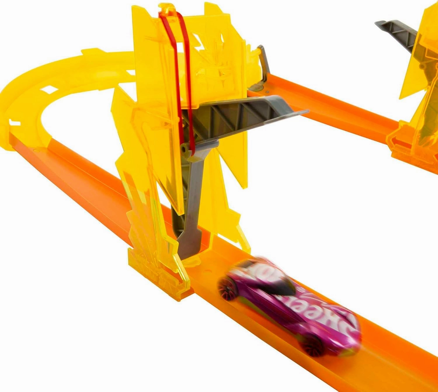 Hot Wheels Track Set with 1 Hot Wheels Car, 12 Track Boosting Components, Stackable Toy Storage Box, Lightning-Themed Track Builder Set for Kids Ages 5 