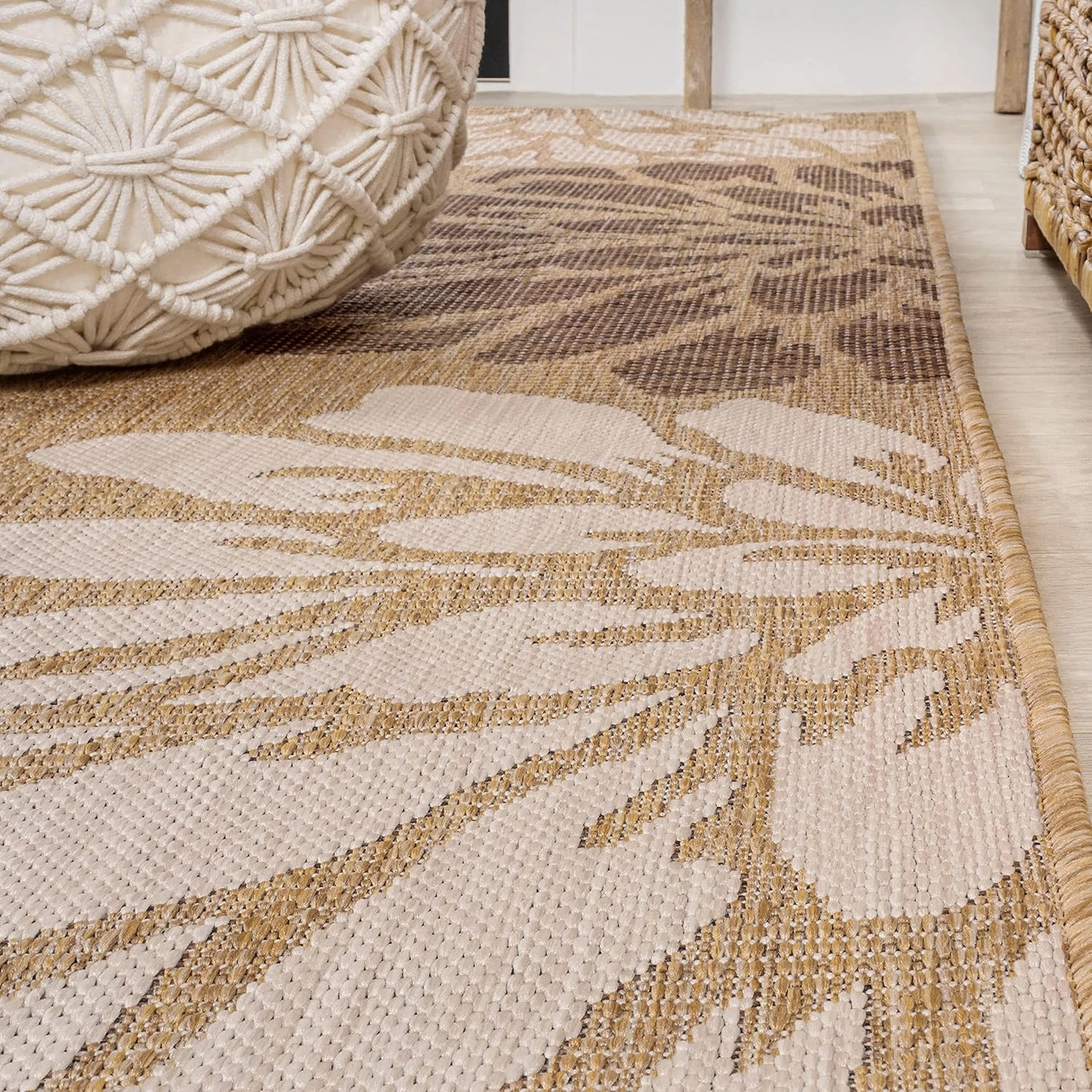 JONATHAN Y SMB110I-210 Zinnia Modern Floral Textured Weave Indoor Outdoor Runner Rug, Bohemian Coastal Mediterranean Easy Cleaning,Bedroom,Kitchen,Backyard,Patio,Non Shedding, Brown/Cream, 2 X 10