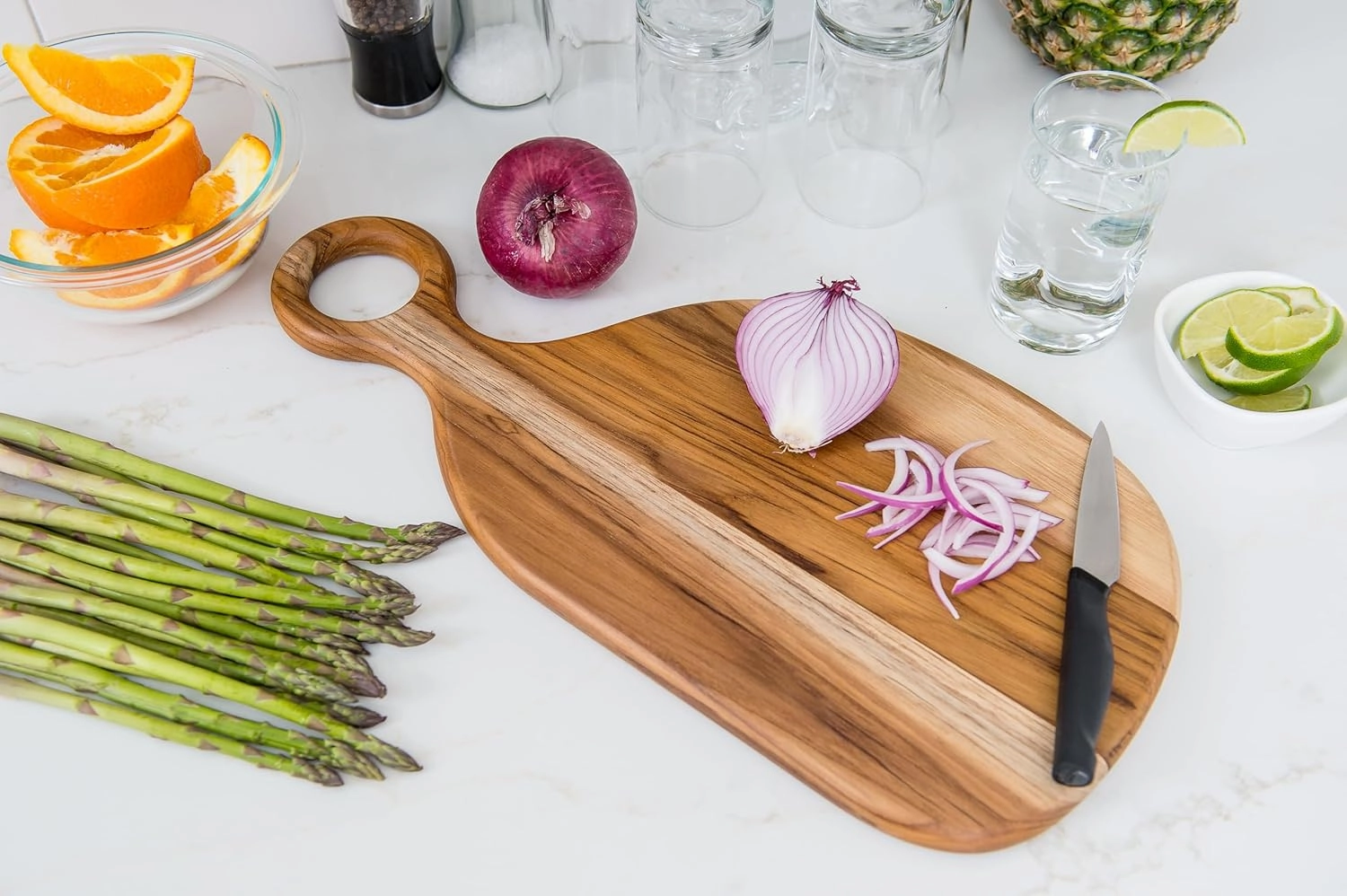 Lipper International Teak Wood Paddle Board for Cutting and Serving Hors D’oeuvres, Cheeses, Meats or Snacks, Oblong, 18 1/8" x 8 7/8" x 3/4"