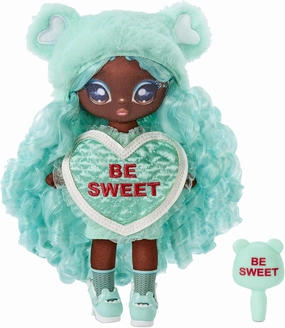 Na! Na! Na! Surprise MGA Entertainment Cynthia Sweets - Mint Teddy Bear-Inspired 7.5" Fashion Doll with Mint Green Hair, Heart-Shaped Dress and Brush
