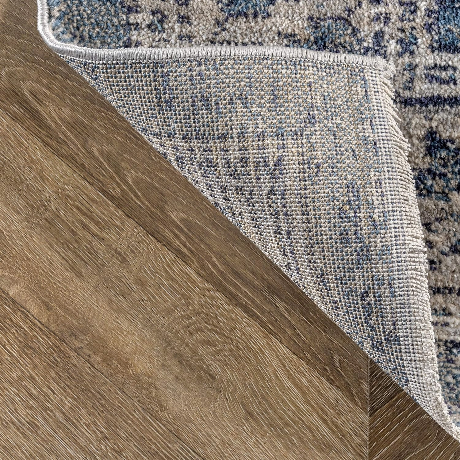 nuLOOM Alexis Vintage Distressed Medallion Area Rug, 4x6, Blue