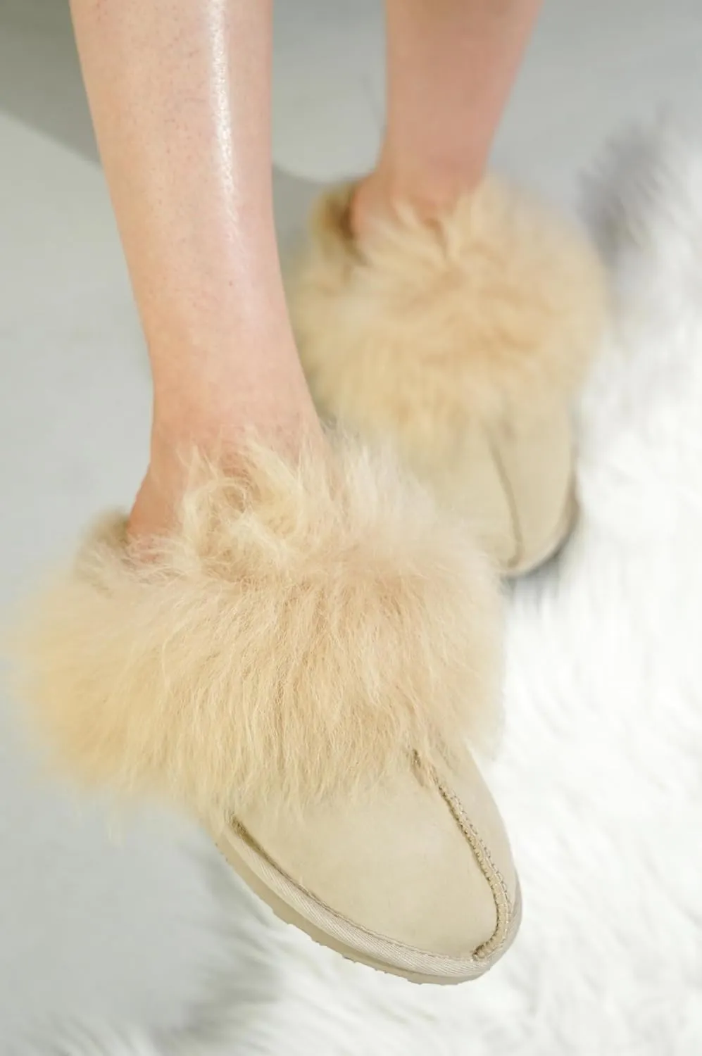Project Cloud 100% Australian Sheepskin Scuff Slippers for Women - Genuine Shearling Memory Foam Slides for Women - Non-Slip Womens Slippers (Ryann)