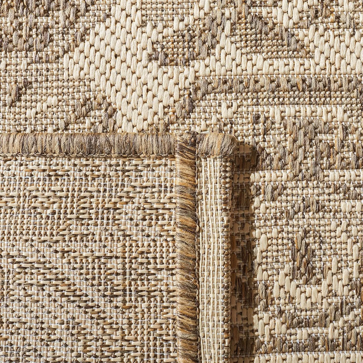 SAFAVIEH Beach House Collection Area Rug - 4' Square, Cream & Beige, Oriental Medallion Design, Non-Shedding & Easy Care, Indoor/Outdoor & Washable-Ideal for Patio, Backyard, Mudroom (BHS138A)