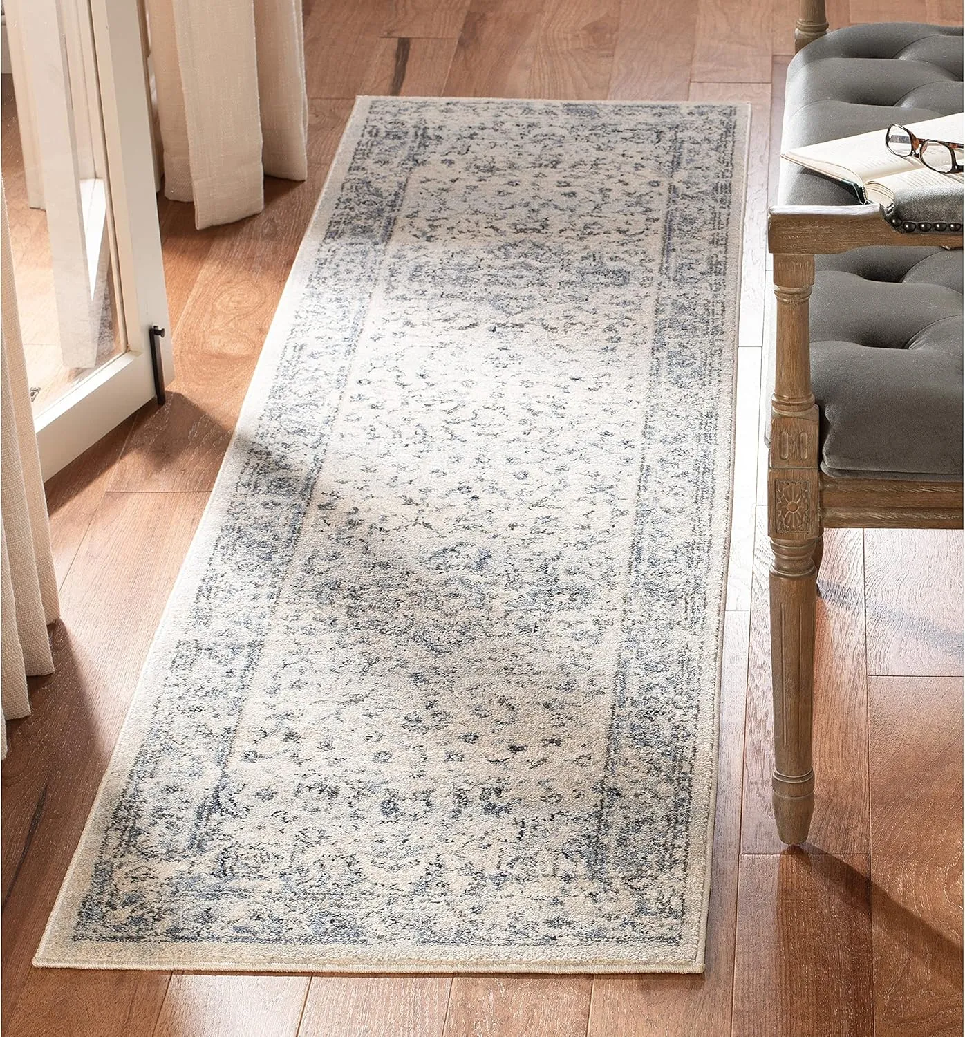 SAFAVIEH Charleston Collection Area Rug - 8' x 10', Grey & Dark Grey, Oriental Distressed Design, Non-Shedding & Easy Care, Ideal for High Traffic Areas in Living Room, Bedroom (CHL411F)