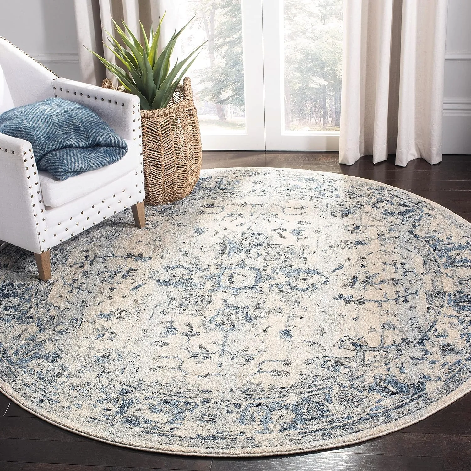 SAFAVIEH Charleston Collection Area Rug - 8' x 10', Grey & Dark Grey, Oriental Distressed Design, Non-Shedding & Easy Care, Ideal for High Traffic Areas in Living Room, Bedroom (CHL411F)