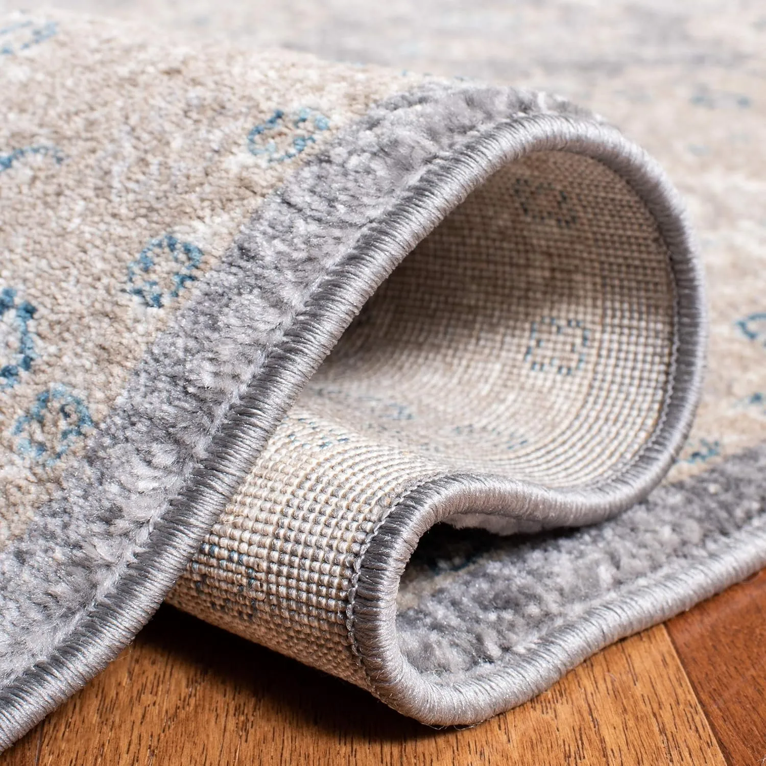 SAFAVIEH Sofia Collection Area Rug - 9' x 12', Light Grey & Beige, Vintage Oriental Distressed Design, Non-Shedding & Easy Care, Ideal for High Traffic Areas in Living Room, Bedroom (SOF330B)