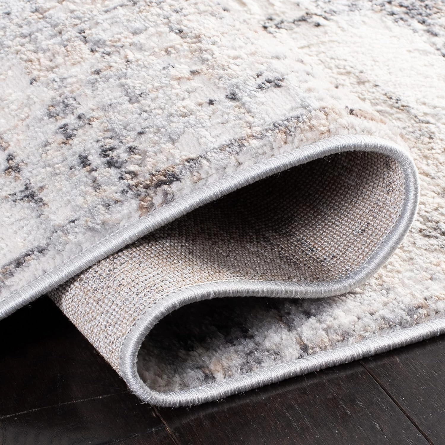 SAFAVIEH Amelia Collection Runner Rug - 2'3" x 8', Grey & Gold, Modern Abstract Crosshatch Design, Non-Shedding & Easy Care, Ideal for High Traffic Areas in Living Room, Bedroom (ALA451G)