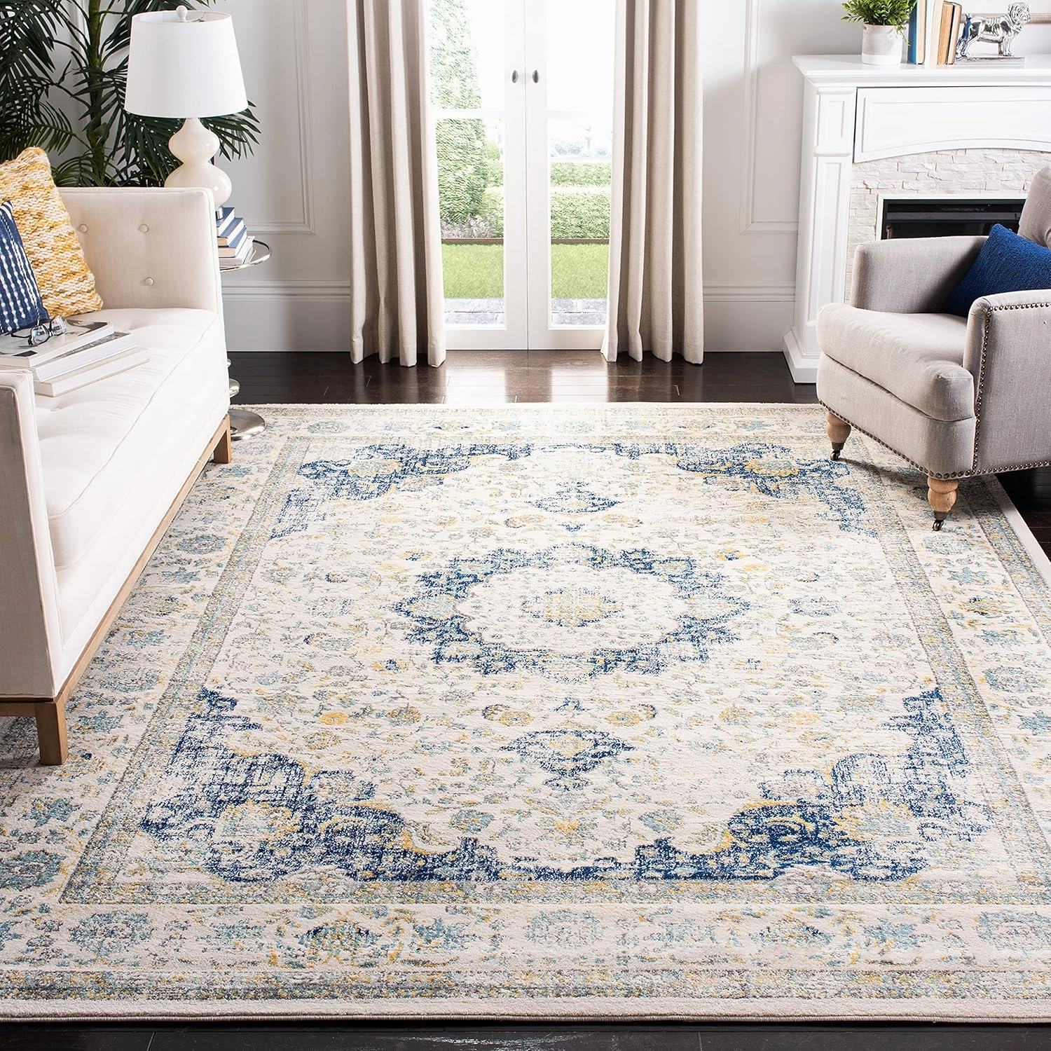 SAFAVIEH Area Rug 8x10 - Evoke Collection - Large - Ivory & Blue, Shabby Chic Oriental Medallion, Non-Shedding & Easy Cleaning, Ideal for Living Room, Bedroom, Office, Dining Space (EVK220C)