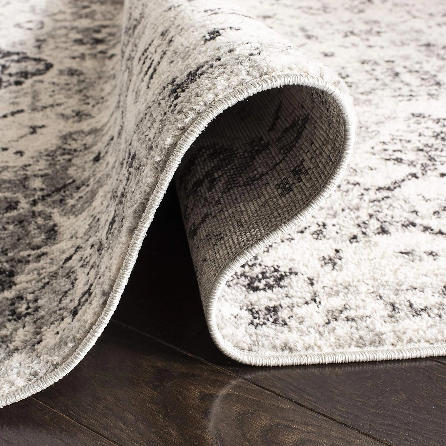 SAFAVIEH Area Rug 8x10 - Madison Collection - Large - Silver & Grey, Boho Chic Distressed Design, Non-Shedding & Easy Cleaning, Ideal for Living Room, Bedroom, Office, Dining Space (MAD611G)