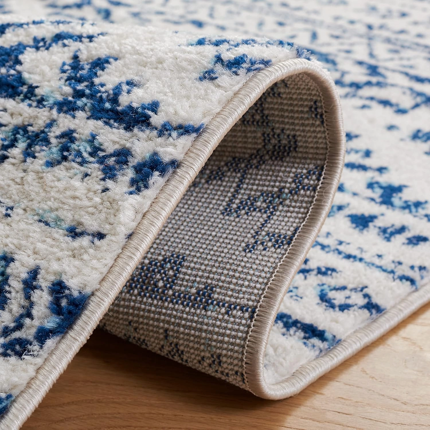 SAFAVIEH Area Rug 8x10 - Tulum Collection - Large - Ivory & Navy, Moroccan Boho Tribal Design, Non-Shedding & Easy Cleaning, Ideal for Living Room, Bedroom, Office, Dining Space (TUL272D)
