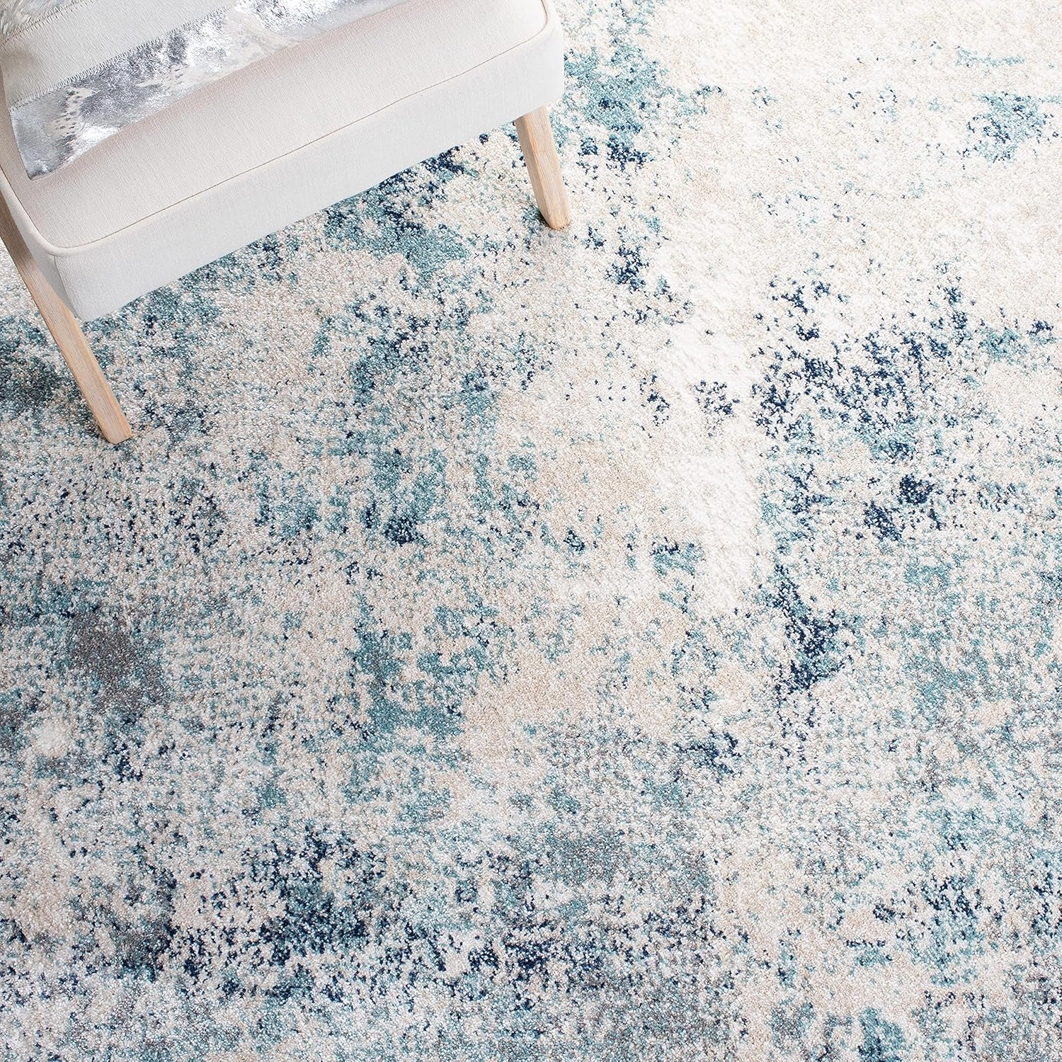 SAFAVIEH Aston Collection Area Rug - 6' x 9', Ivory & Blue, Modern Abstract Design, Non-Shedding & Easy Care, Ideal for High Traffic Areas in Living Room, Bedroom (ASN710M)