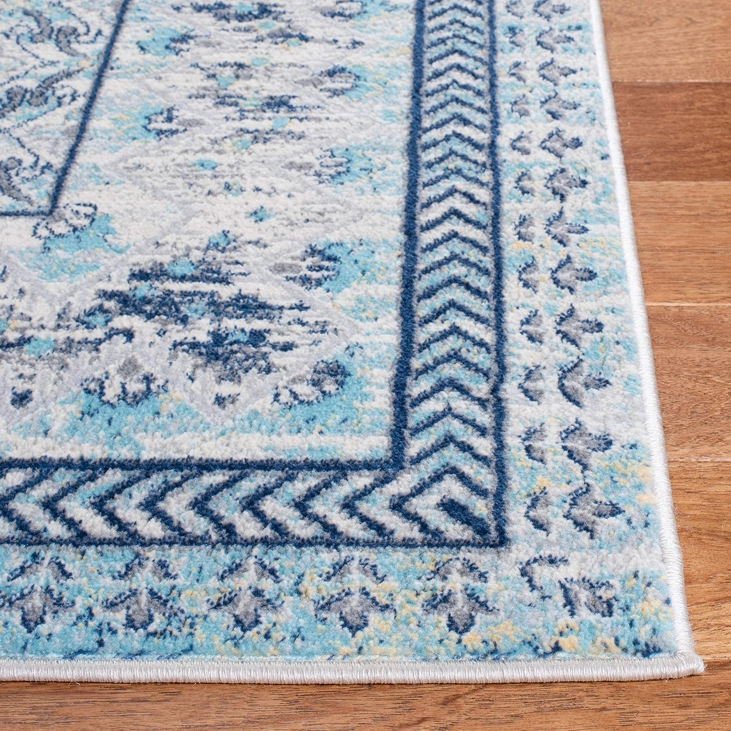 SAFAVIEH Brentwood Collection 8' x 10' Ivory / Aqua BNT899A Traditional Oriental Distressed Non-Shedding Living Room Bedroom Dining Home Office Area Rug