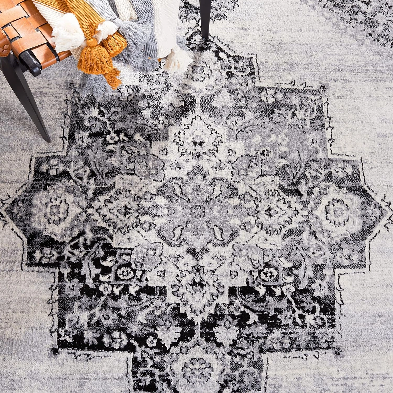 Safavieh Brentwood Collection Area Rug - 9' x 12', Grey & Black, Oriental Medallion Design, Non-Shedding & Easy Care, Ideal for High Traffic Areas in Living Room, Bedroom (BNT885F)
