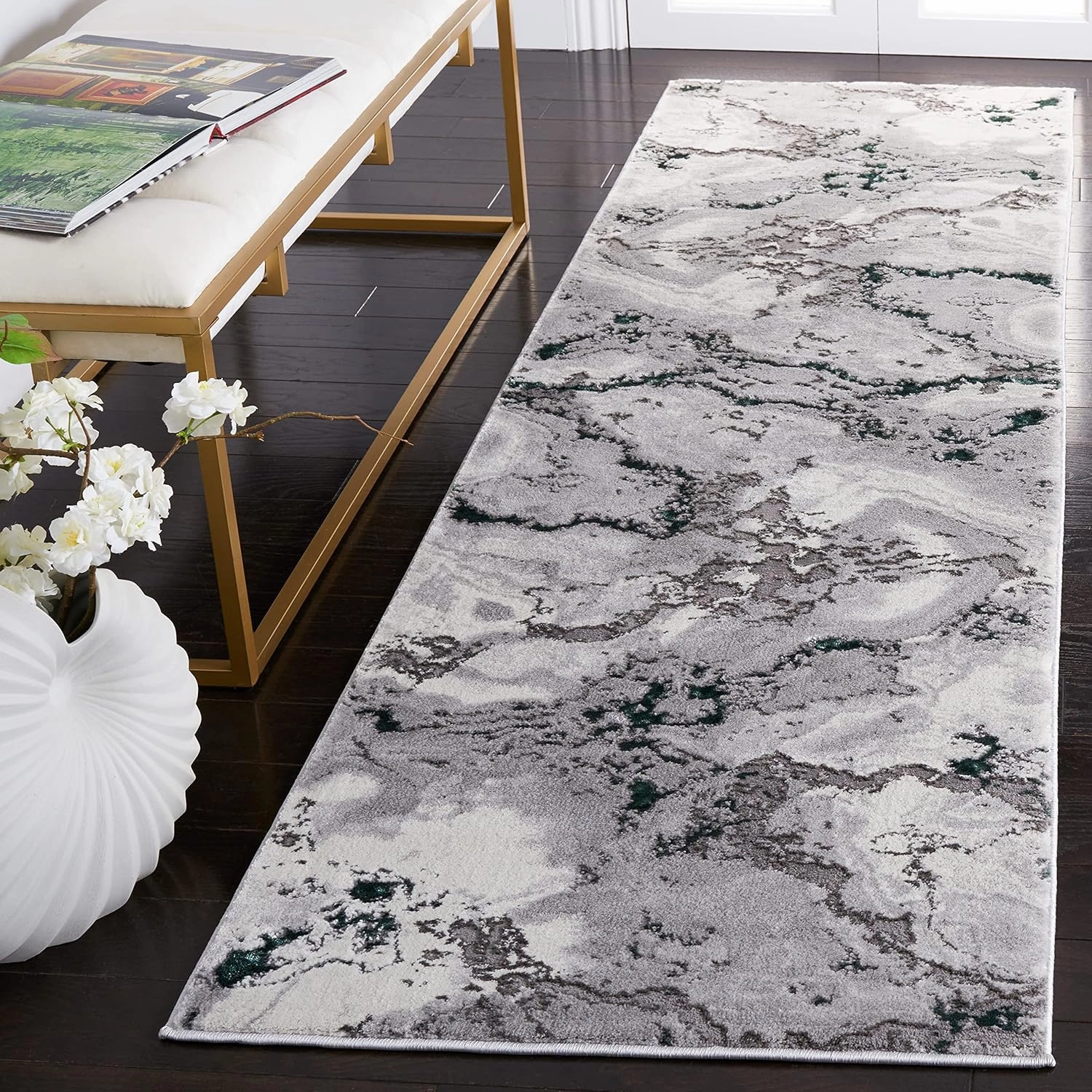 SAFAVIEH Craft Collection Runner Rug - 2'3" x 6', Grey & Green, Modern Abstract Design, Non-Shedding & Easy Care, Ideal for High Traffic Areas in Living Room, Bedroom (CFT860G)