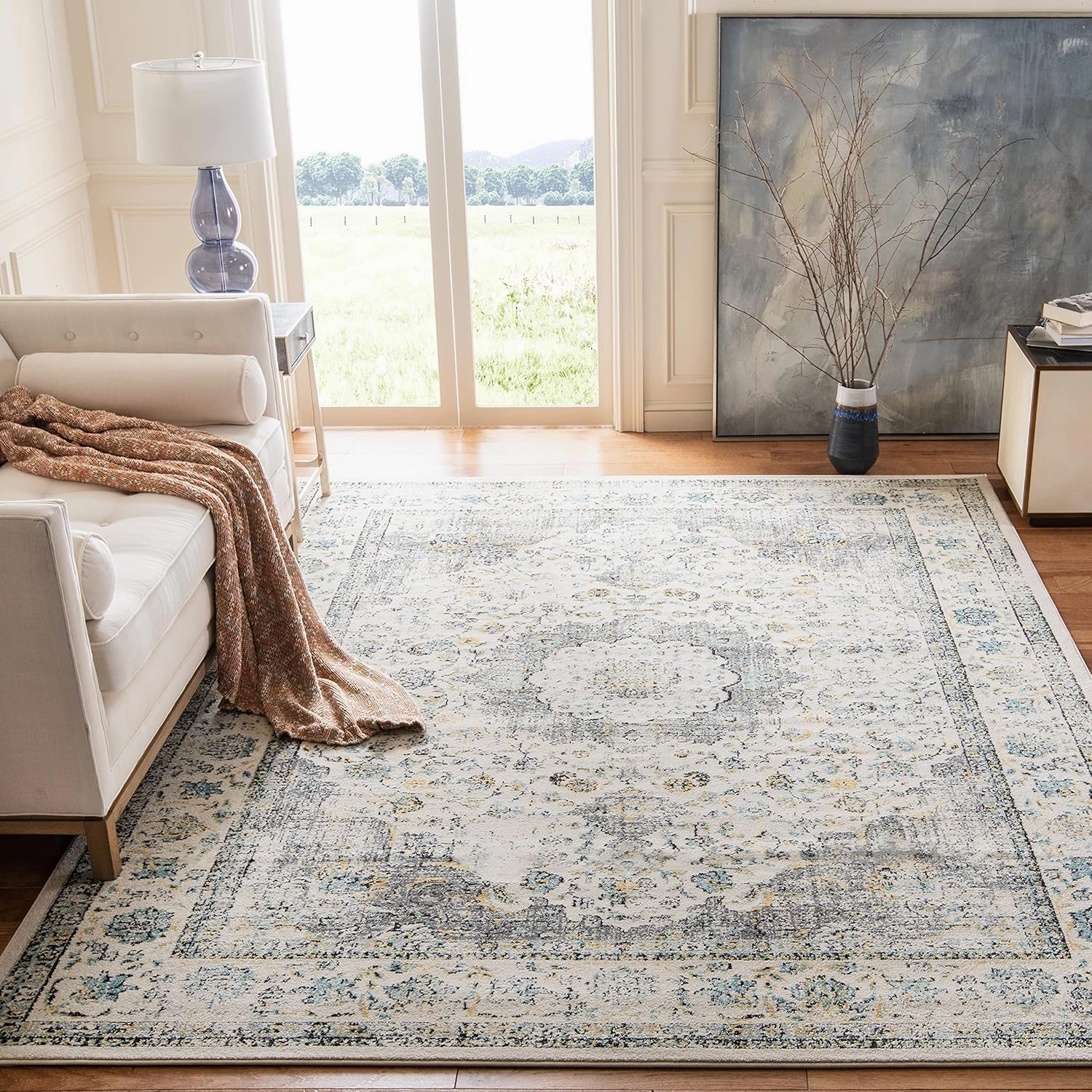 SAFAVIEH Evoke Collection Area Rug - 9' x 12', Grey & Gold, Shabby Chic Oriental Medallion Design, Non-Shedding & Easy Care, Ideal for High Traffic Areas in Living Room, Bedroom (EVK220B)