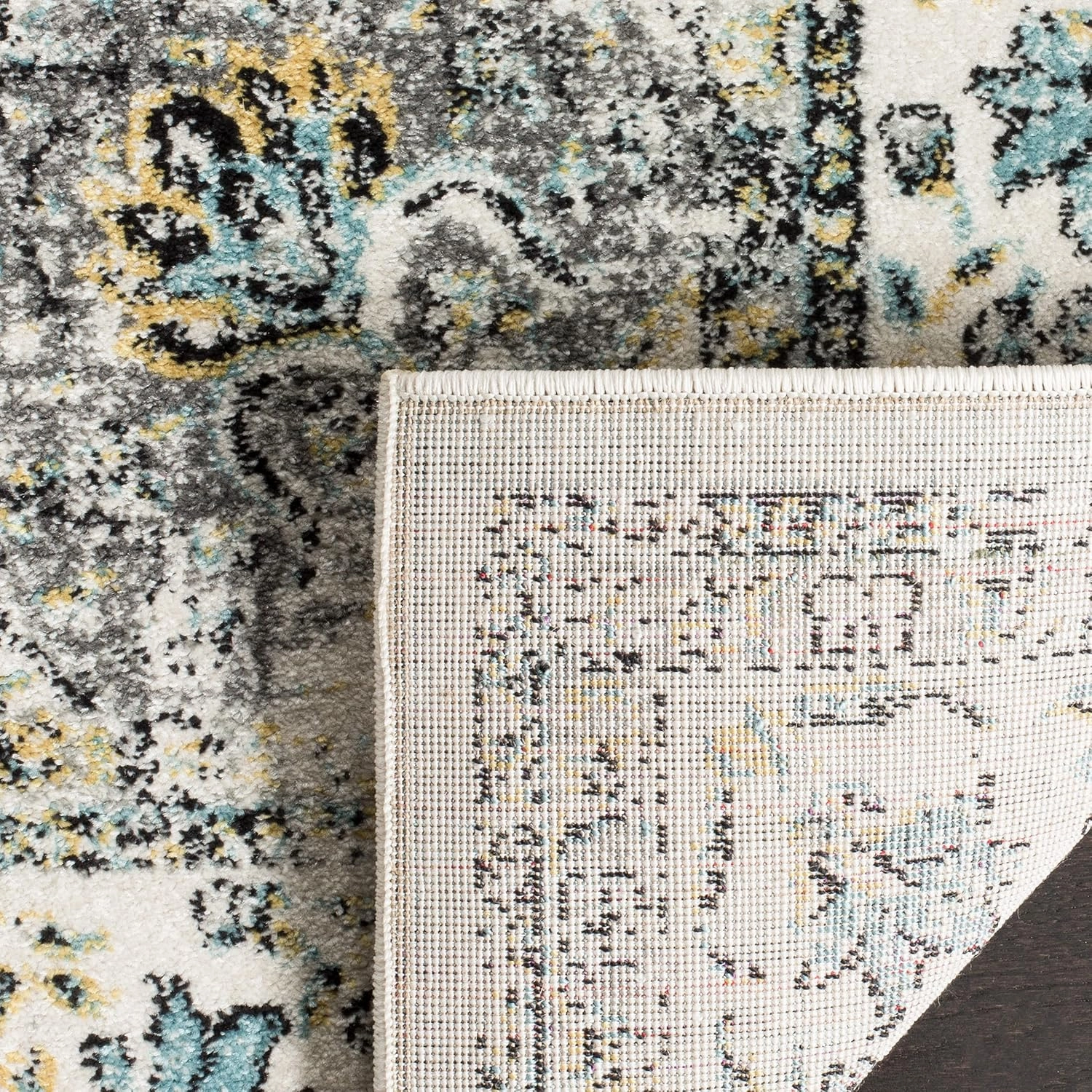 SAFAVIEH Evoke Collection Area Rug - 9' x 12', Grey & Gold, Shabby Chic Oriental Medallion Design, Non-Shedding & Easy Care, Ideal for High Traffic Areas in Living Room, Bedroom (EVK220B)