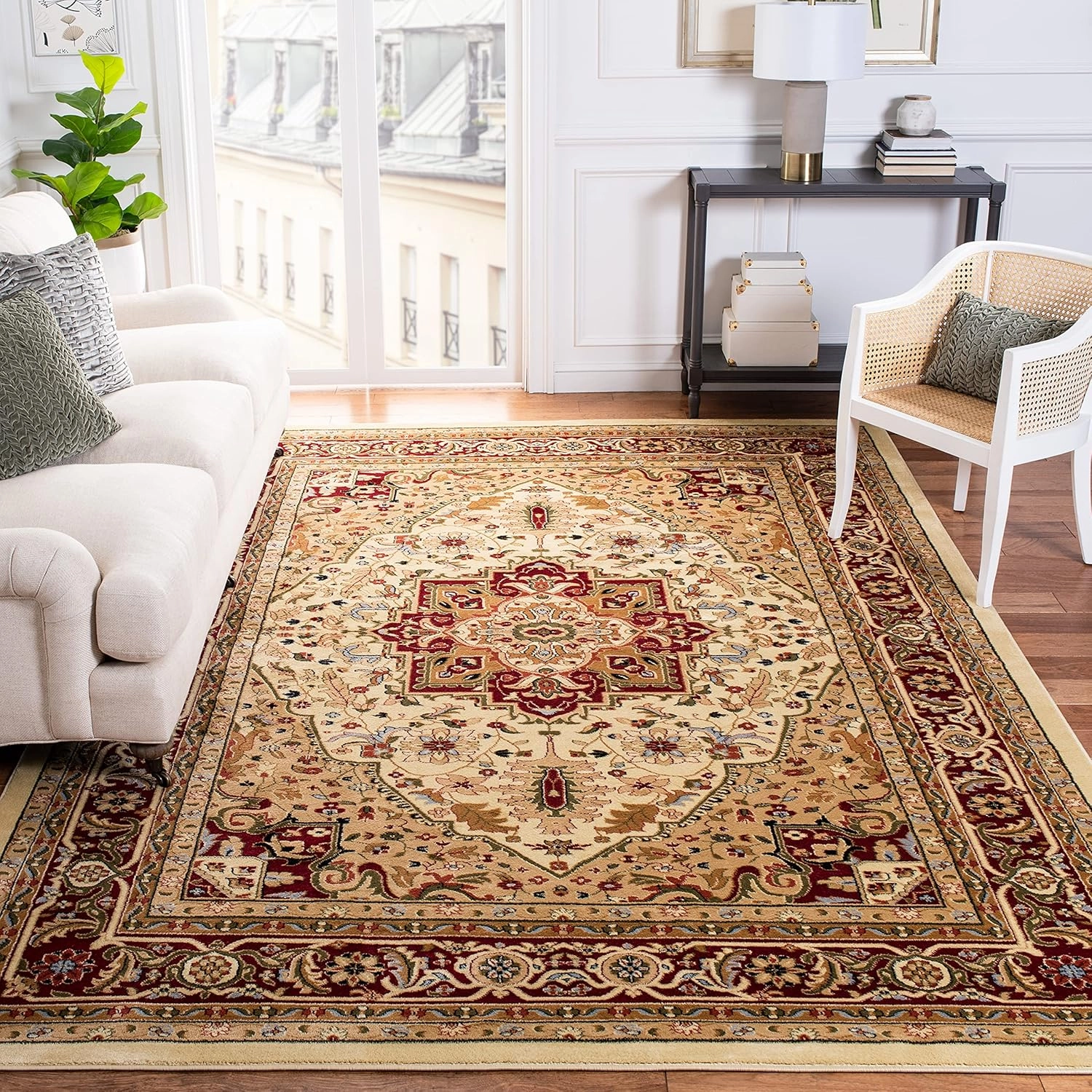 SAFAVIEH Lyndhurst Collection Area Rug - 9' x 12', Ivory & Red, Traditional Oriental Design, Non-Shedding & Easy Care, Ideal for High Traffic Areas in Living Room, Bedroom (LNH330A)