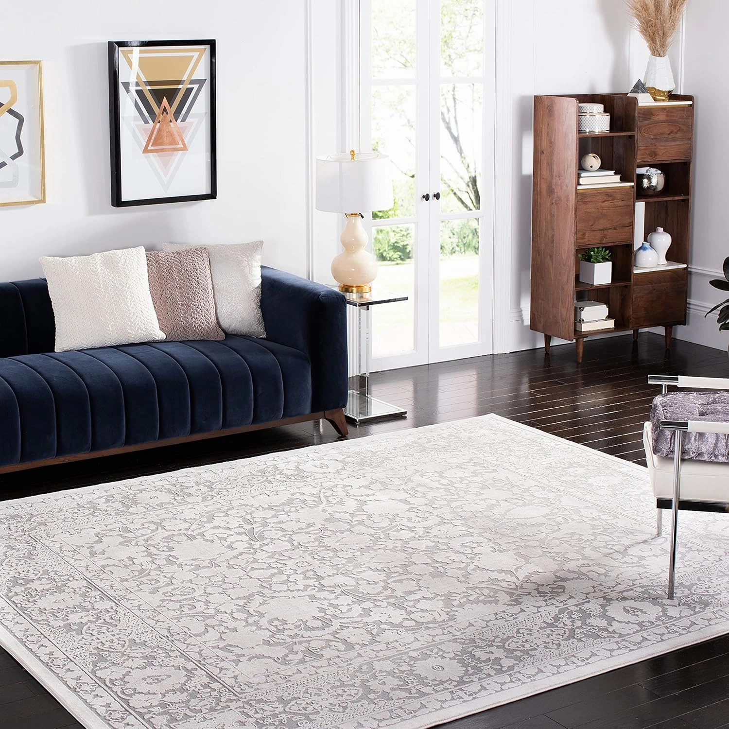 SAFAVIEH Reflection Collection Area Rug - 9' x 12', Light Grey & Cream, Boho Tribal Distressed Design, Non-Shedding & Easy Care, Ideal for High Traffic Areas in Living Room, Bedroom (RFT667C)