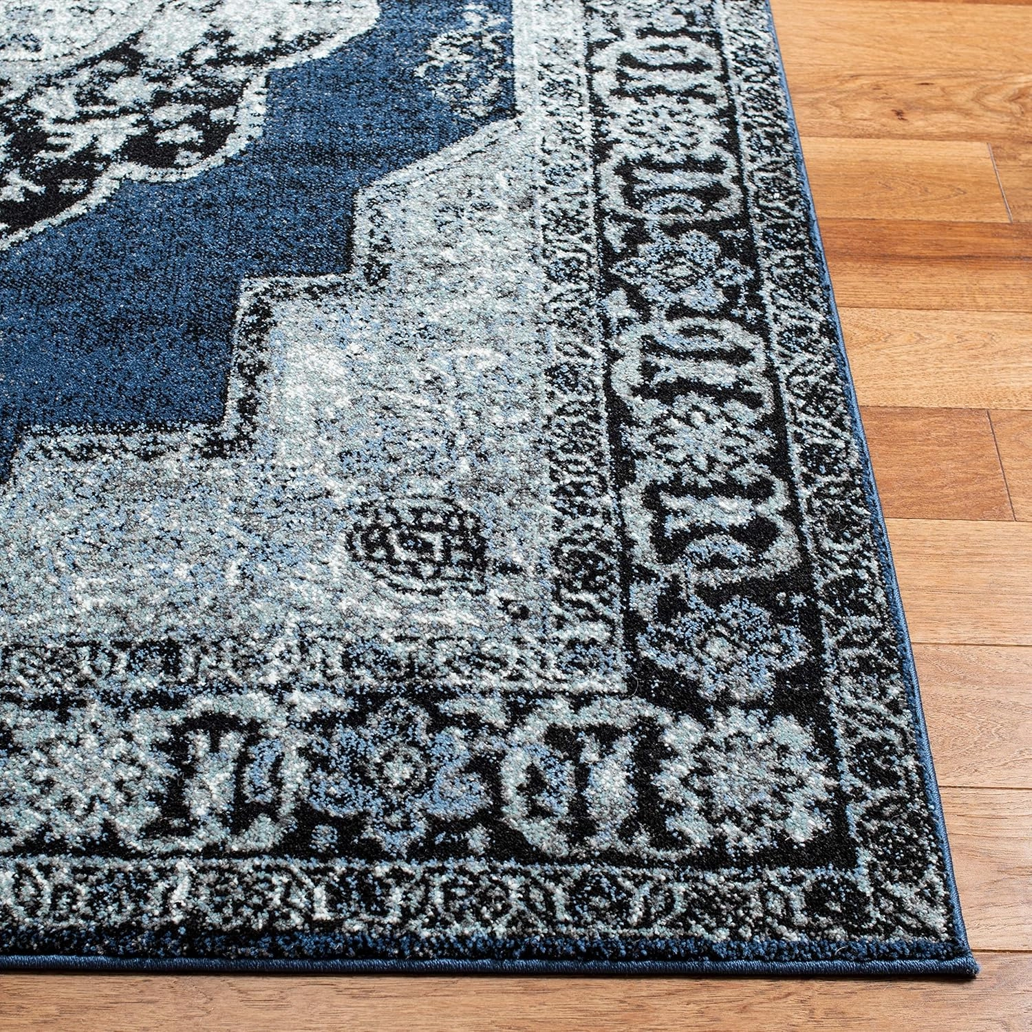SAFAVIEH Vintage Hamadan Collection Accent Rug - 2'3" x 4', Blue & Grey, Oriental Persian Design, Non-Shedding & Easy Care, Ideal for High Traffic Areas in Entryway, Living Room, Bedroom (VTH219M)