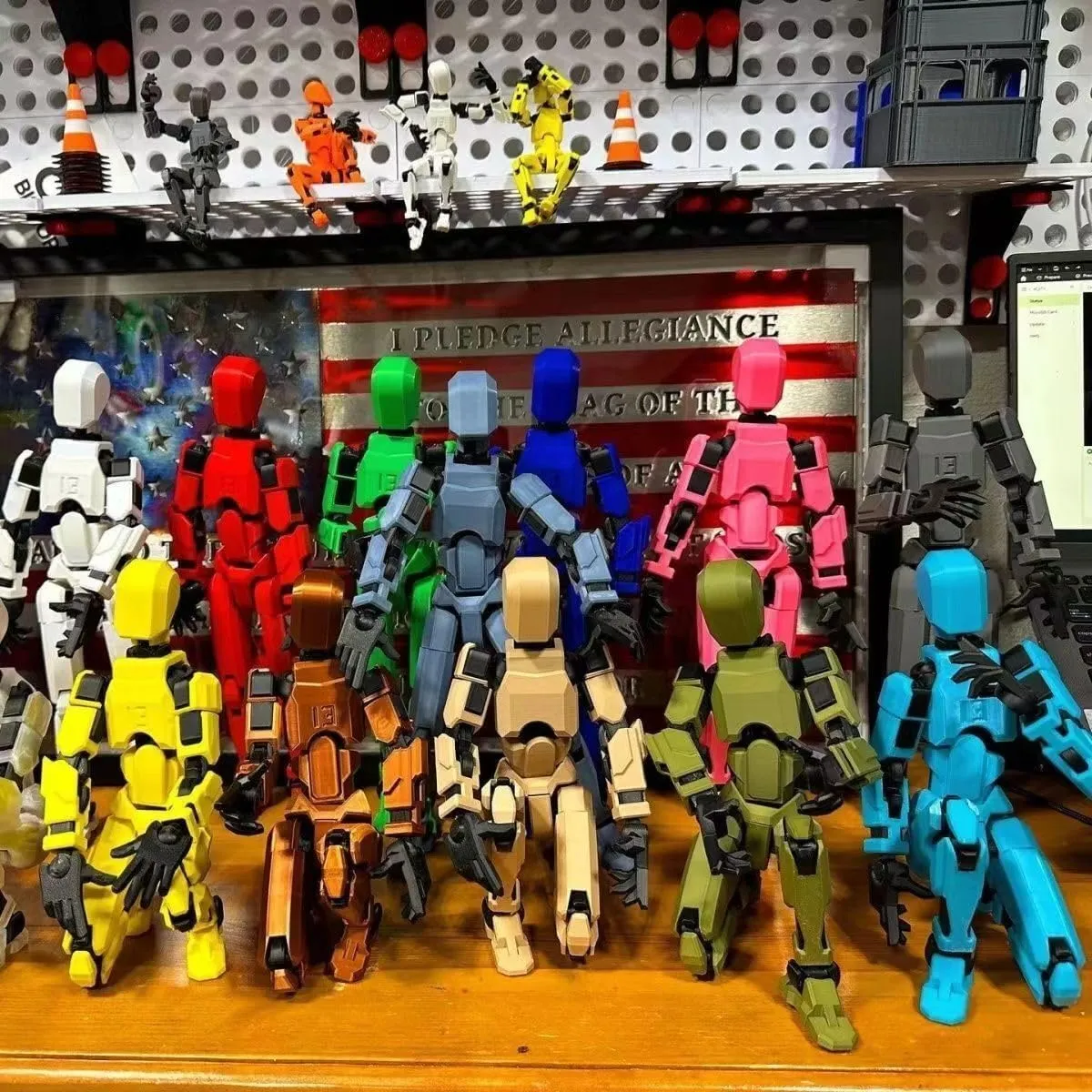 Titan 13 Action Figure, Lucky Robot 13 Action Figures, 3D Printed Multi-Articular Action Figures, Robot 13 Figure for Boy, Action Figure for Desktop Decorations (5pcs)