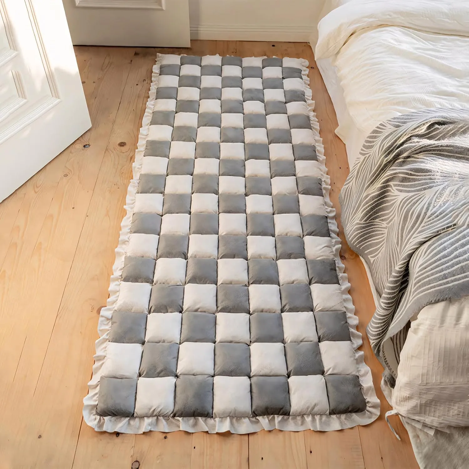 TOPCHANCES Dog Couch Cover Protector,Thickened Non-Slip Washable Plaid Sofa Pads for Couch,Pet Sofa Couch Cover Furniture Covers for Camping,Car,Floor&Bed,All-Season(28x60in)