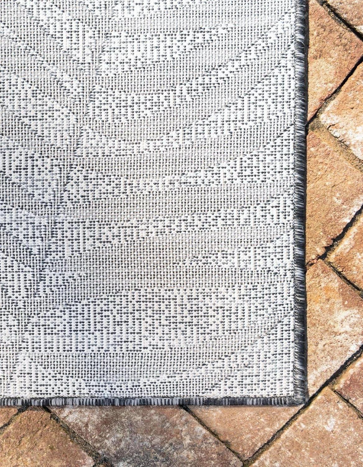 Unique Loom Outdoor Botanical Collection Area Rug - Palm (2' x 6' 1" Runner, Charcoal/ Ivory)