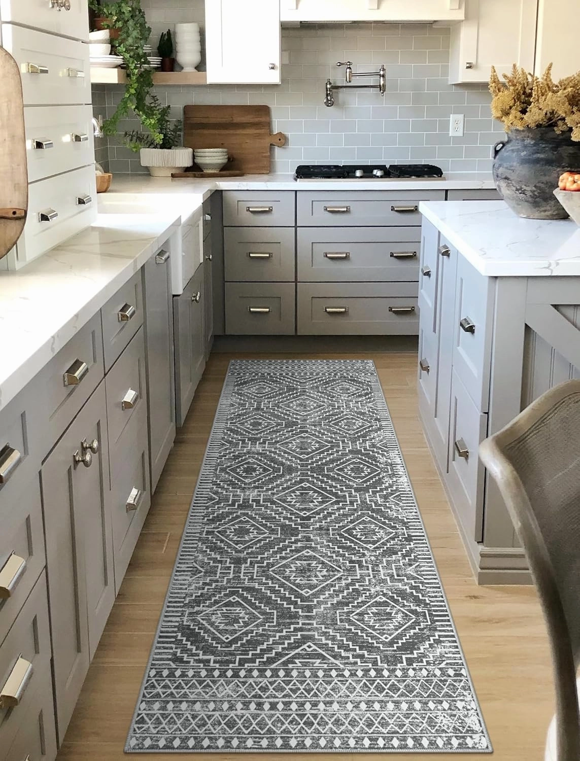 Wonnitar Moroccan Washable Kitchen Runner Rug 2'6"x8', Non-Slip Dark Grey Boho Rug Runners for Hallways, Farmhouse Floor Carpet Soft Runner for Bathroom Hall Entyway (Dark Grey,2'6"x8')